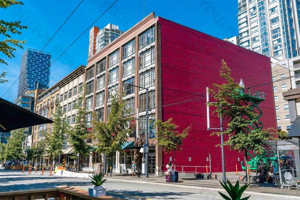 Entire Condo In Heart Of Downtown Vancouver Buitenkant foto